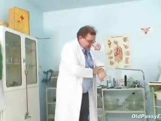 Full-blown Livie pussy examination by hard up kinky gyno medic